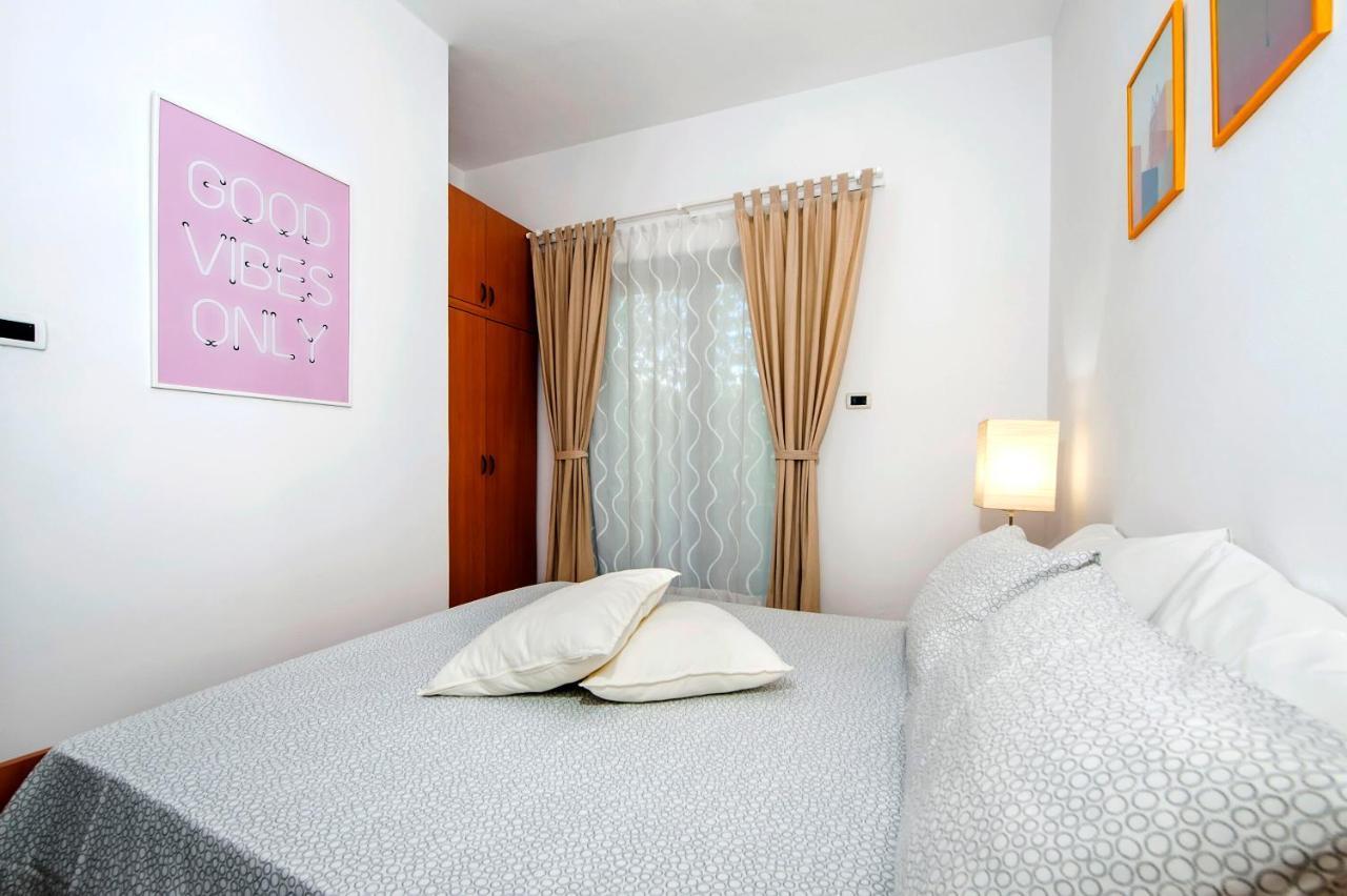 Apartments Milan Rovinj Exterior foto