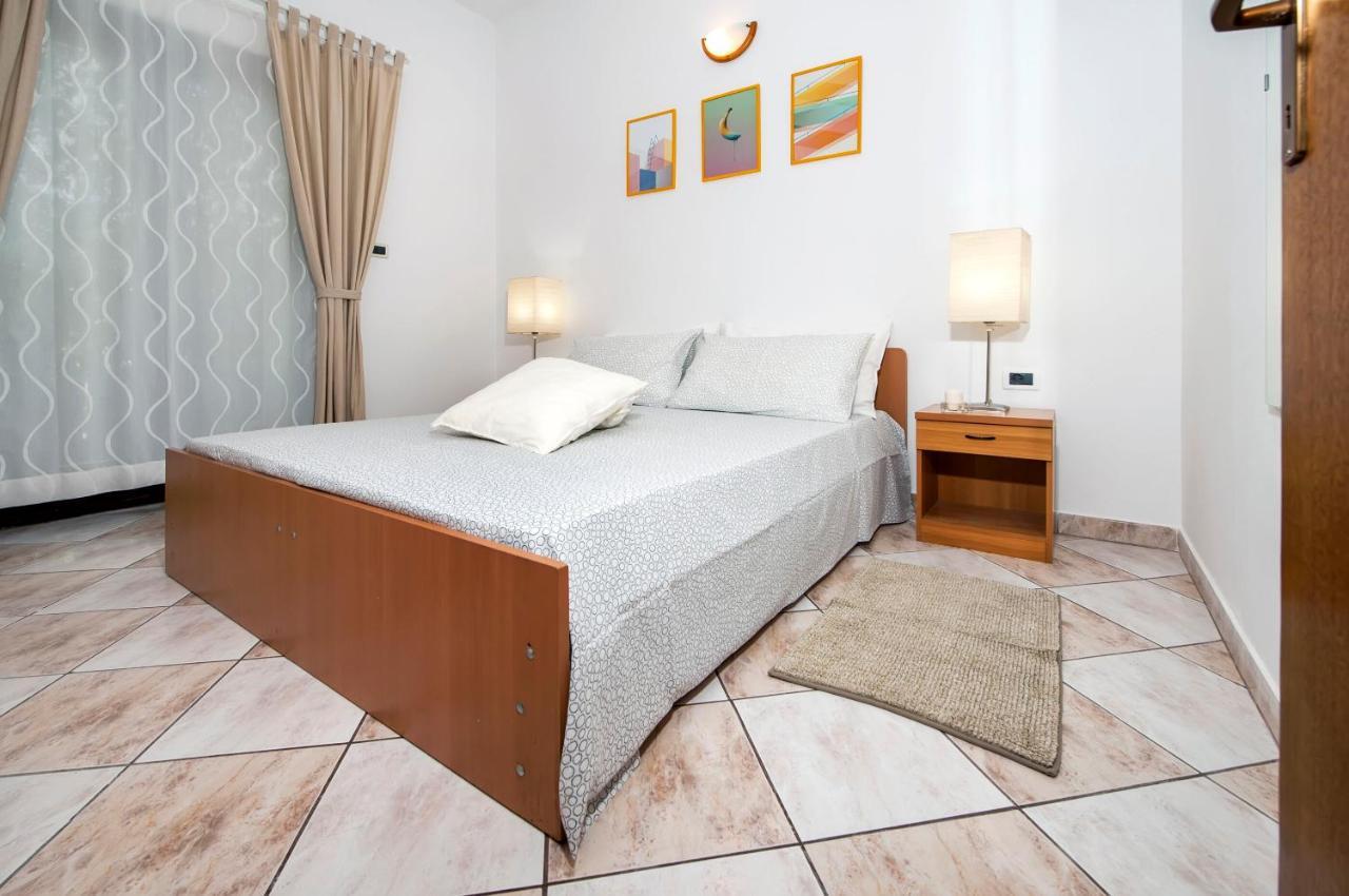 Apartments Milan Rovinj Exterior foto
