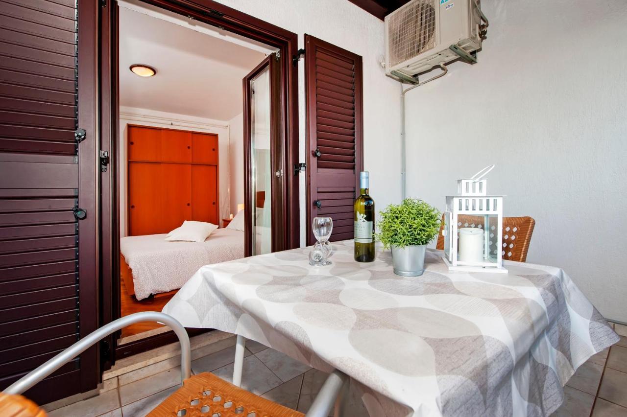 Apartments Milan Rovinj Exterior foto